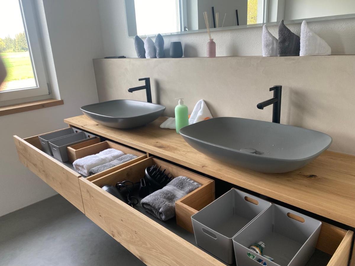 Neubau Gruener Wolpertinger Designwhg 106Qm Barrierefrei Apartment Breitbrunn am Chiemsee Luaran gambar