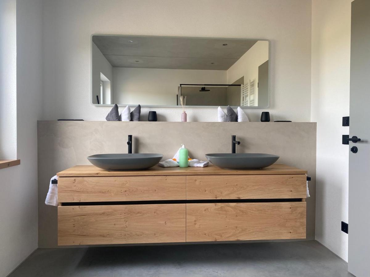 Neubau Gruener Wolpertinger Designwhg 106Qm Barrierefrei Apartment Breitbrunn am Chiemsee Luaran gambar