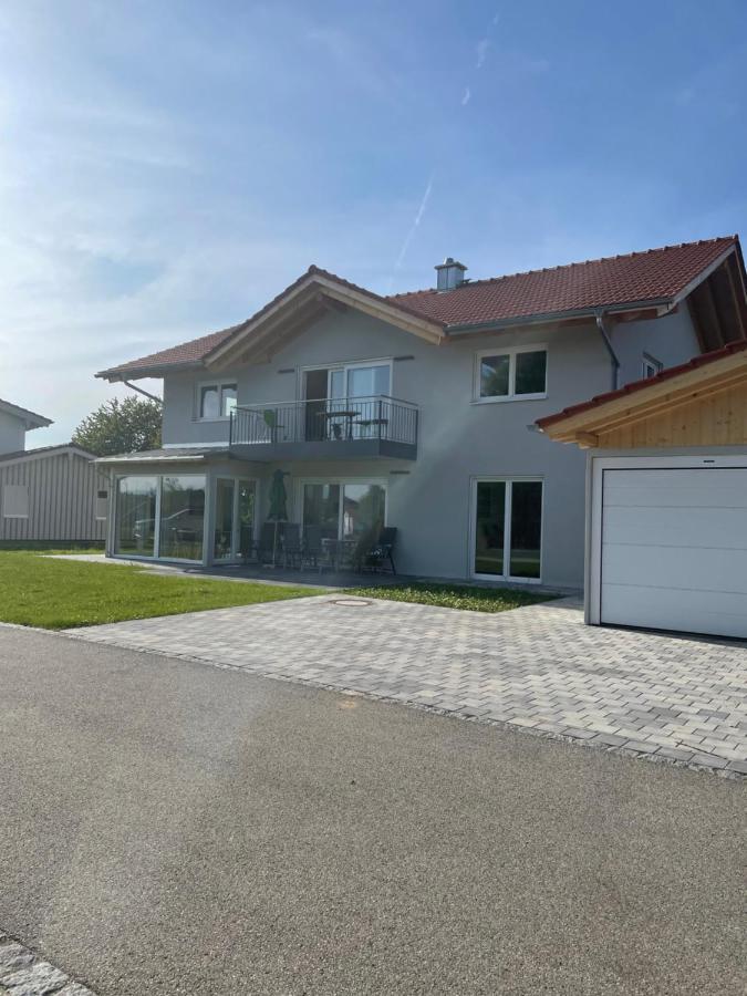 Neubau Gruener Wolpertinger Designwhg 106Qm Barrierefrei Apartment Breitbrunn am Chiemsee Luaran gambar